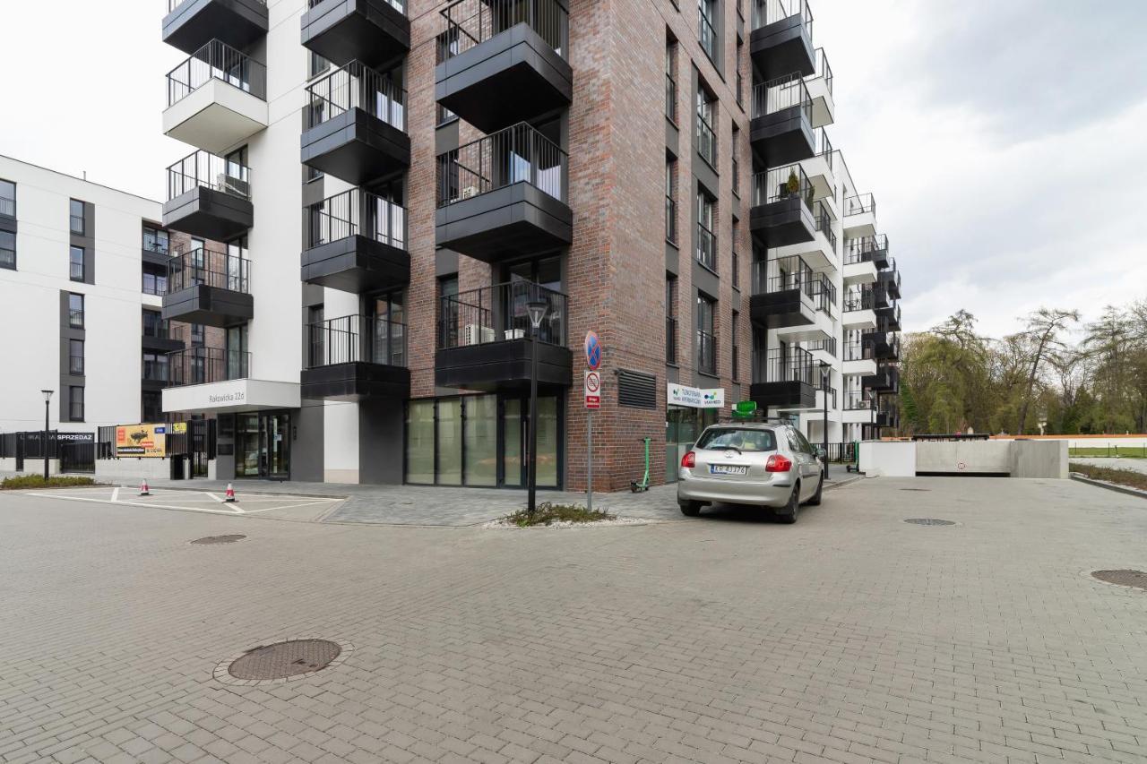 Movie Jacuzzi Apartment At The Main Station By Noclegi Renters Krasków Eksteriør bilde