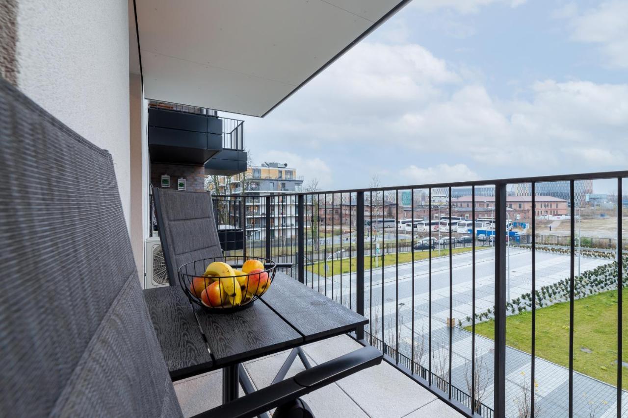 Movie Jacuzzi Apartment At The Main Station By Noclegi Renters Krasków Eksteriør bilde